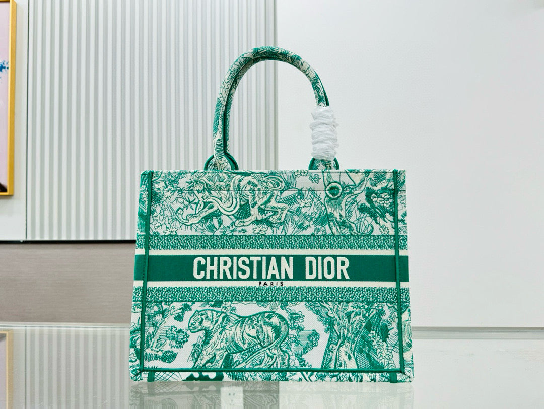 D Book Tote