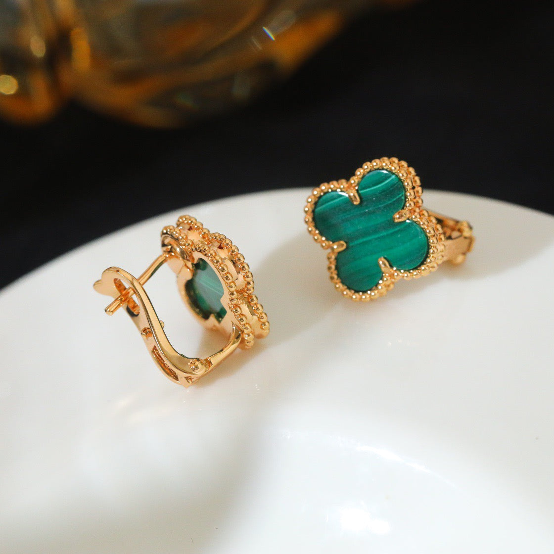 Clover Medium Stud Earrings