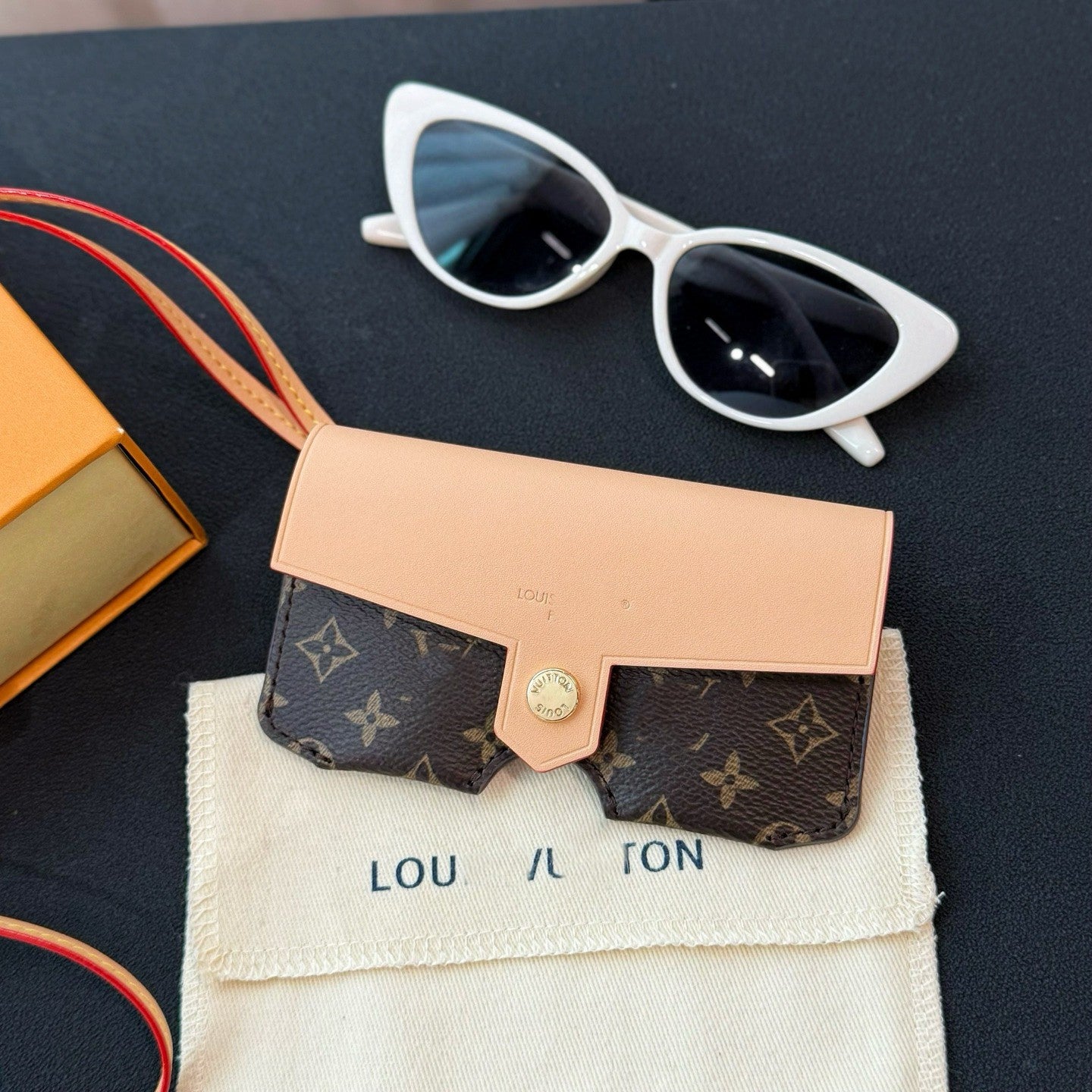 Mini Glasses Case Charm (4 Colors Available)