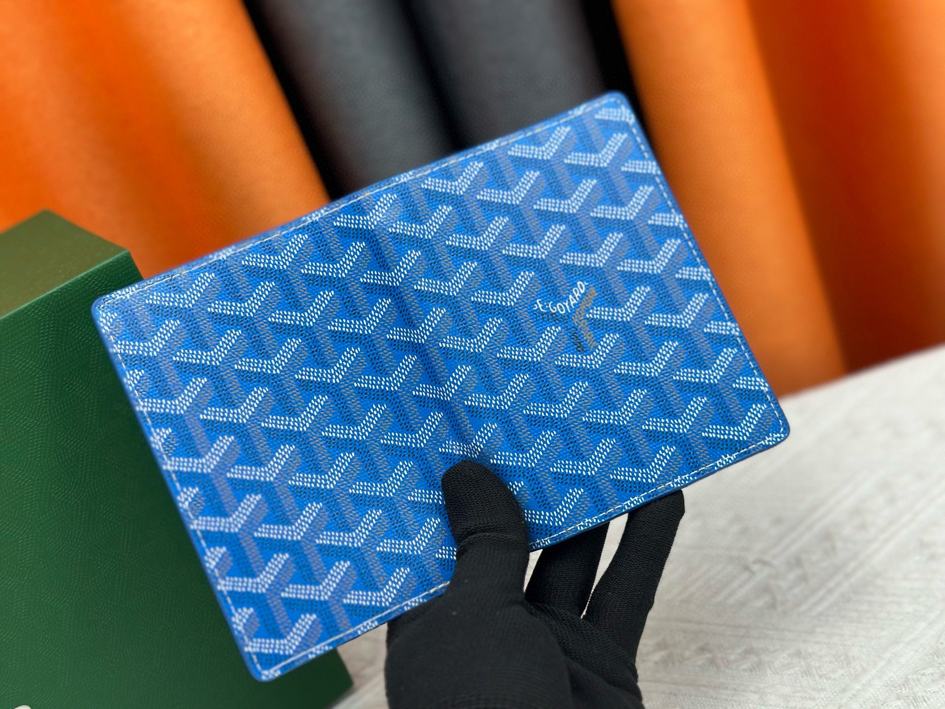 Premium Passport Holder – Timeless Travel Companion