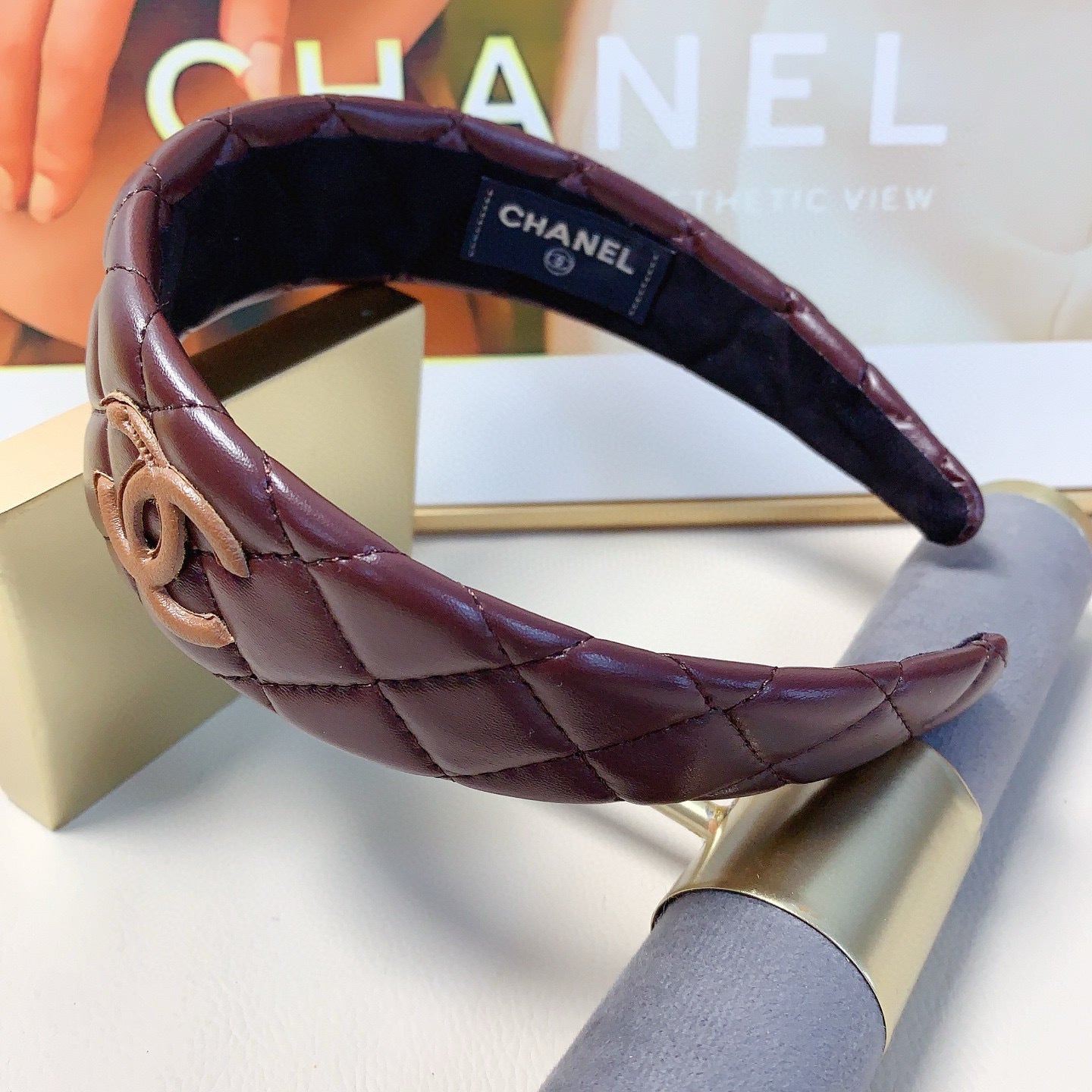 Quilted Luxe Headband – Elegant & Chic