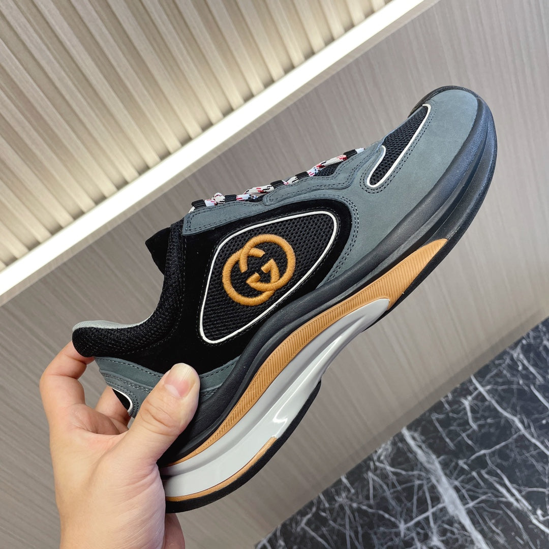 Run Sneakers