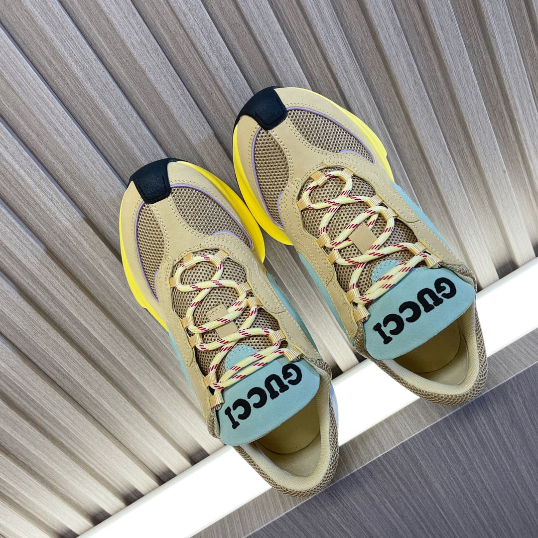 Run Sneakers