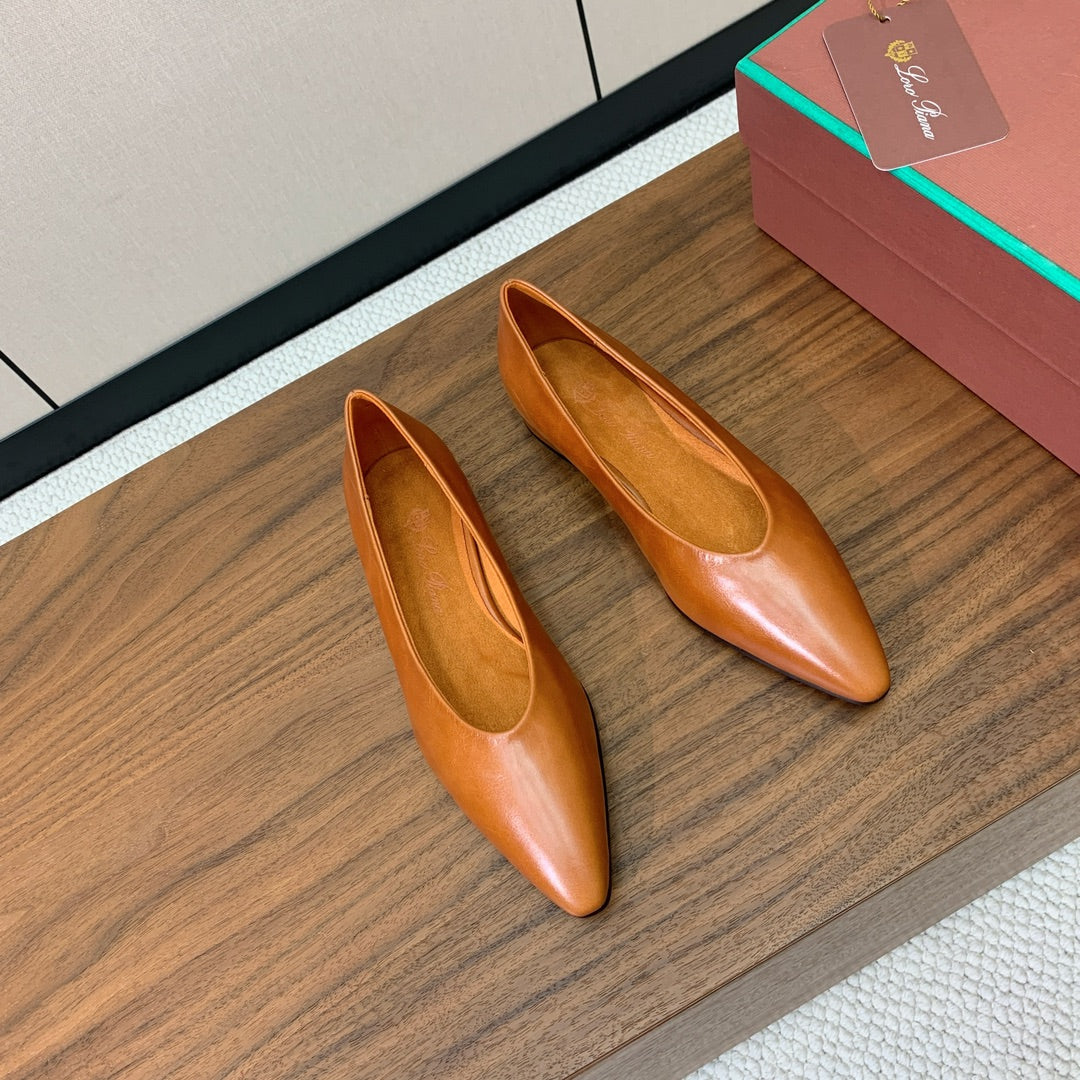 LP Elegant Minimalist Leather Flats