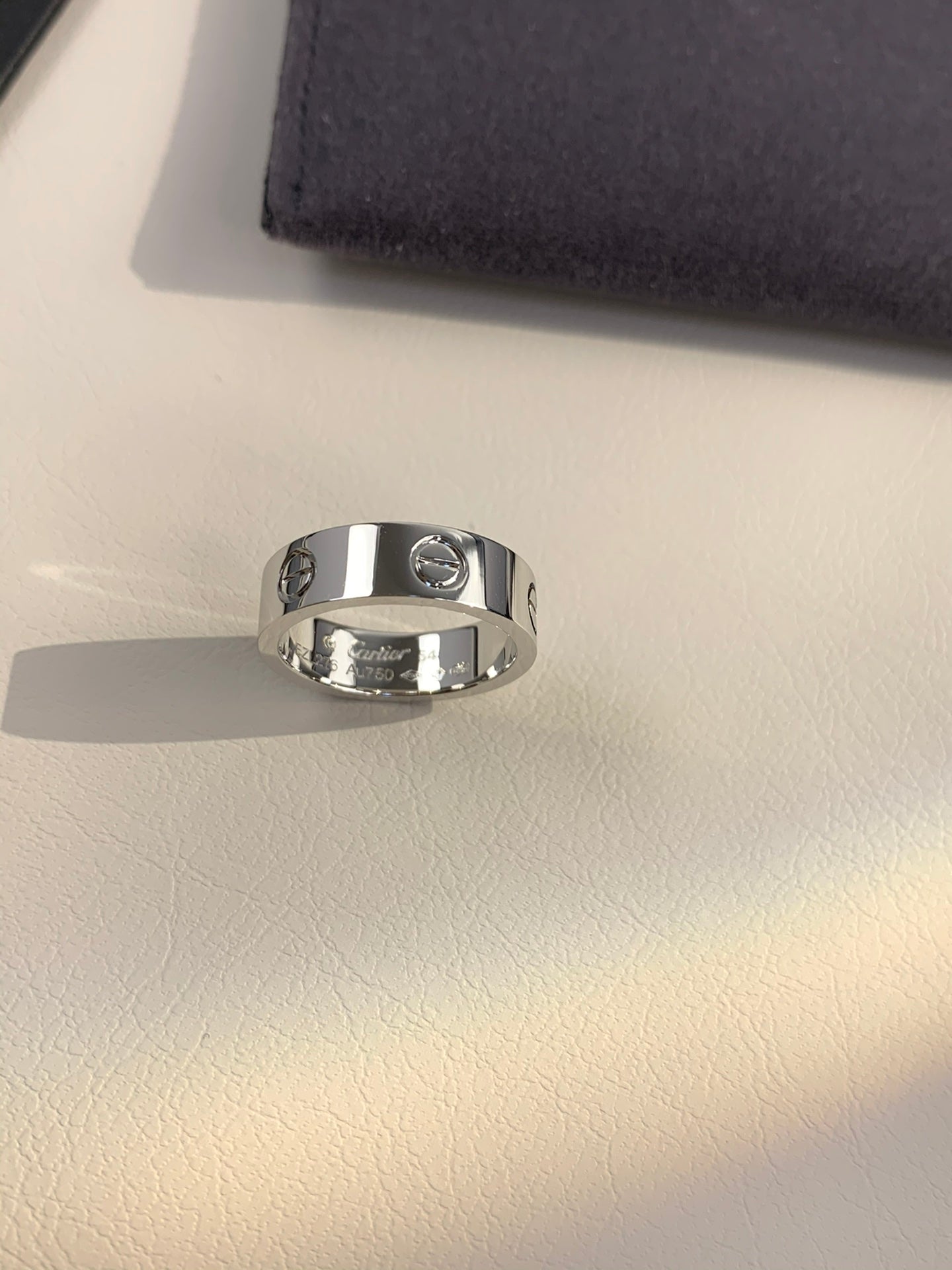 Love Band – Love ring 💍