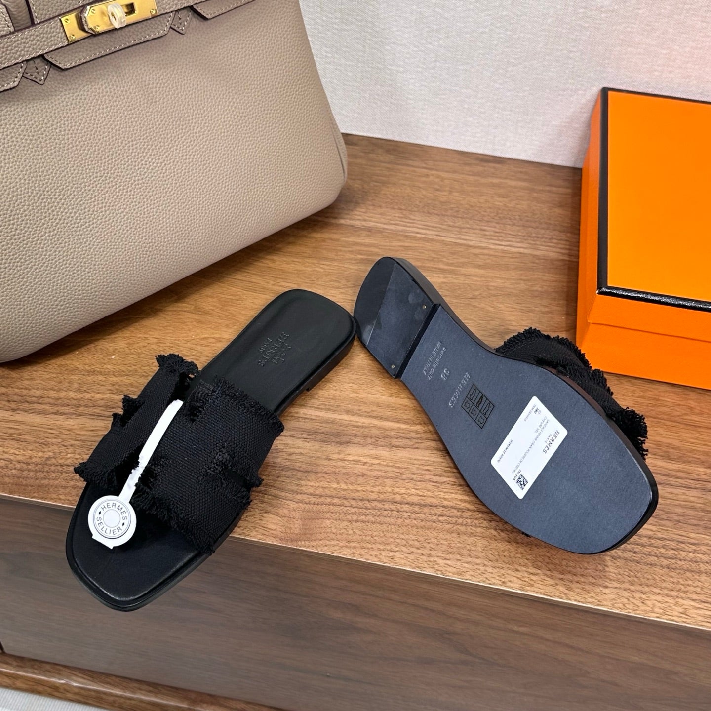 Luxury Oran-Style Velvet Sandals