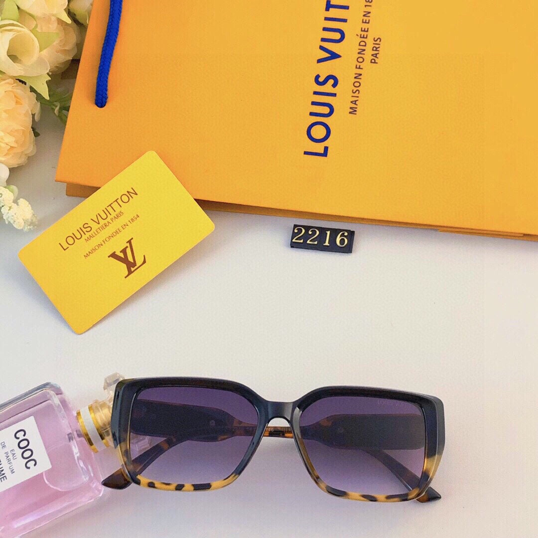 Retro-Chic Square Cat-Eye Sunglasses – Vacation & Everyday Style