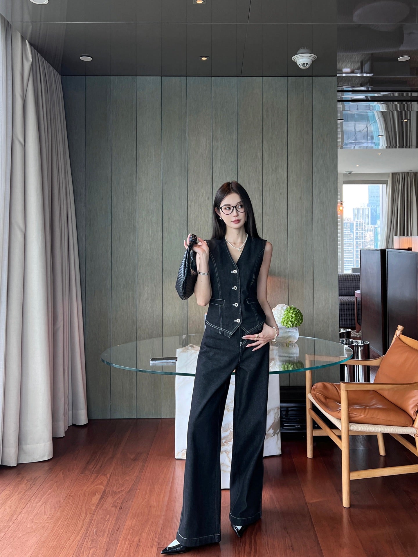 Two-Piece Contrast Stitch Denim Set – Vest & Pants