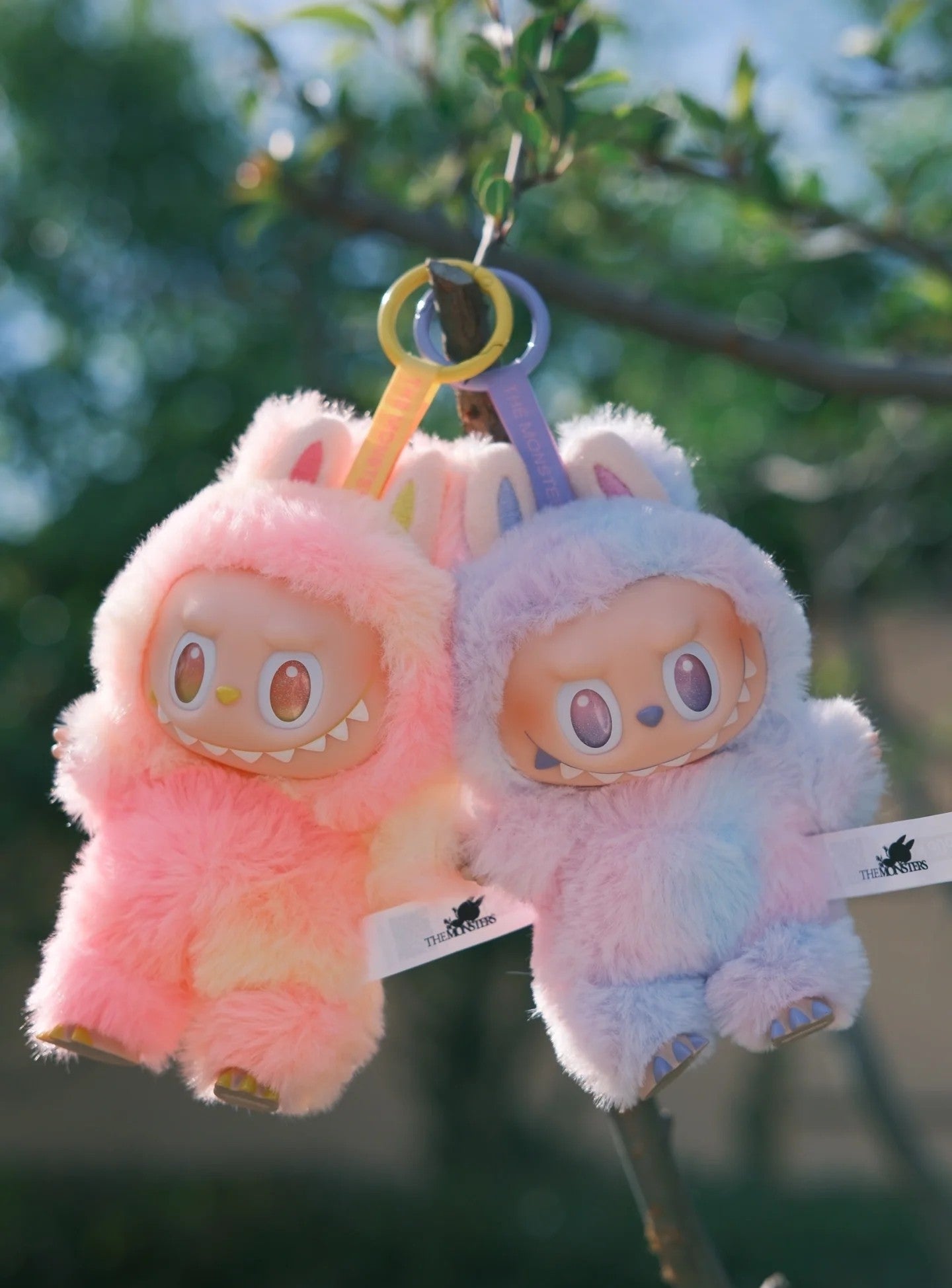 LABBU Lucky Collectible Doll – Version 3.0