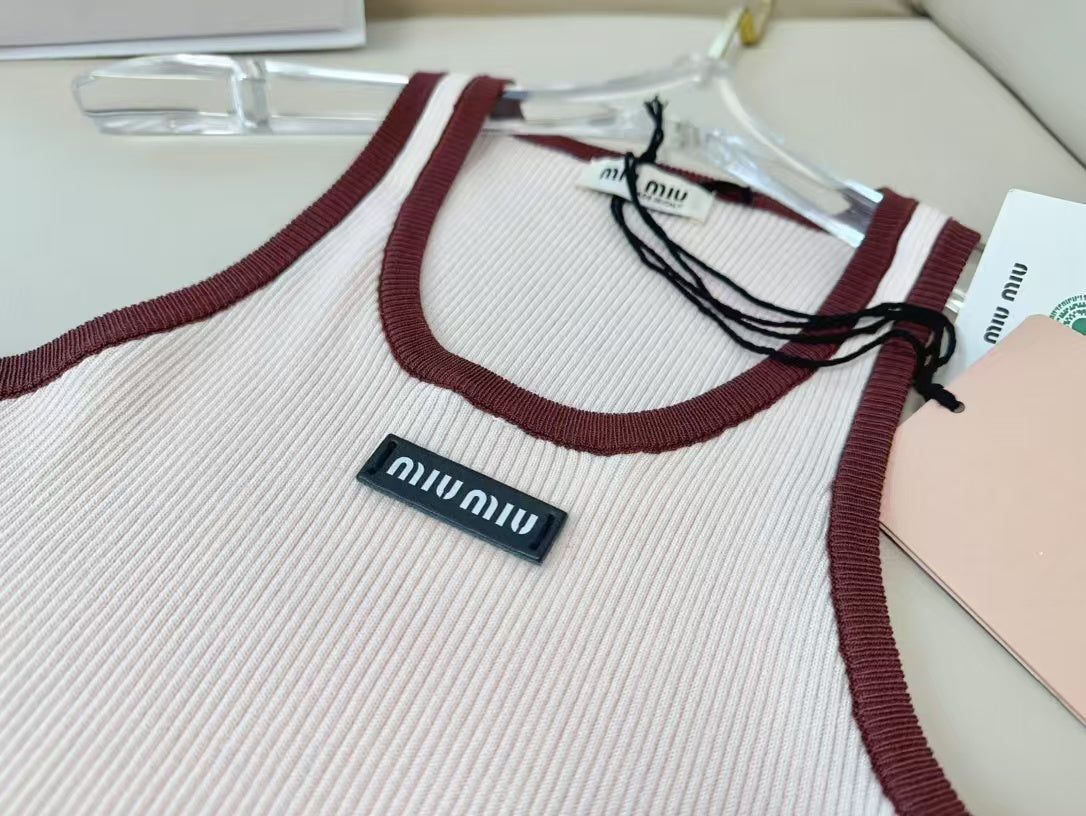 MM Sleeveless Ribbed Crop Top