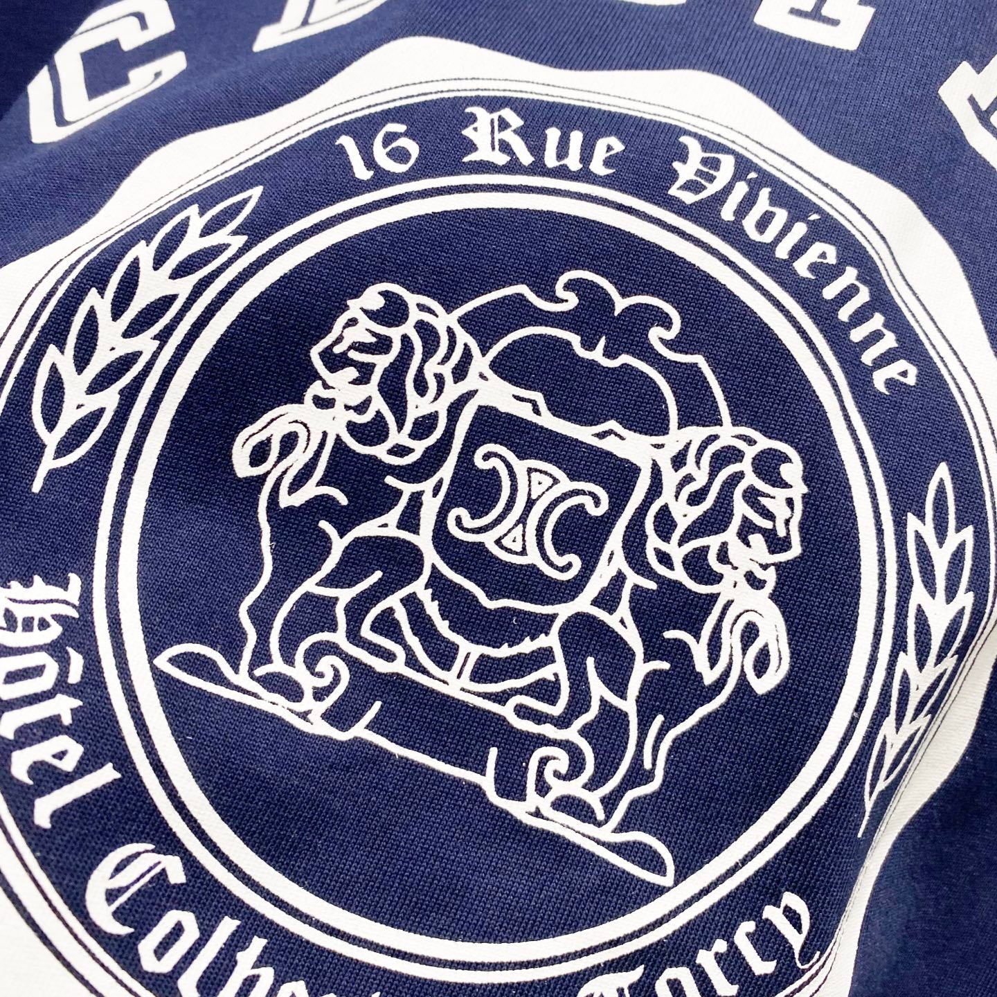 Unisex Retro-Inspired Graphic T-Shirt – 2025 Collection