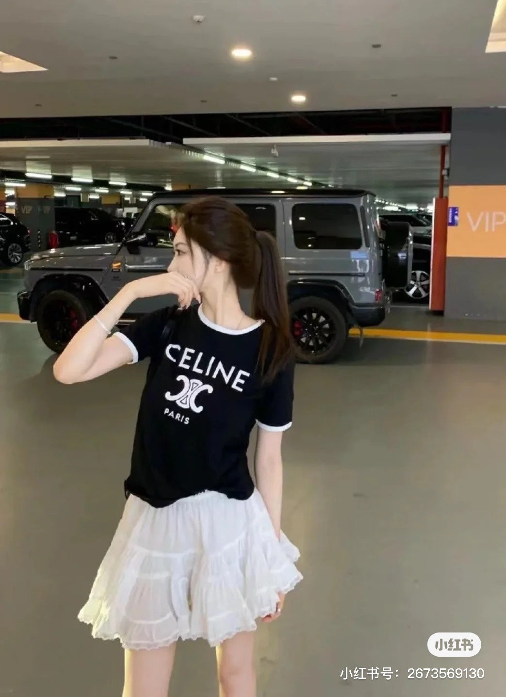 Unisex Contrast Neckline T-Shirt – Velvet Lettering