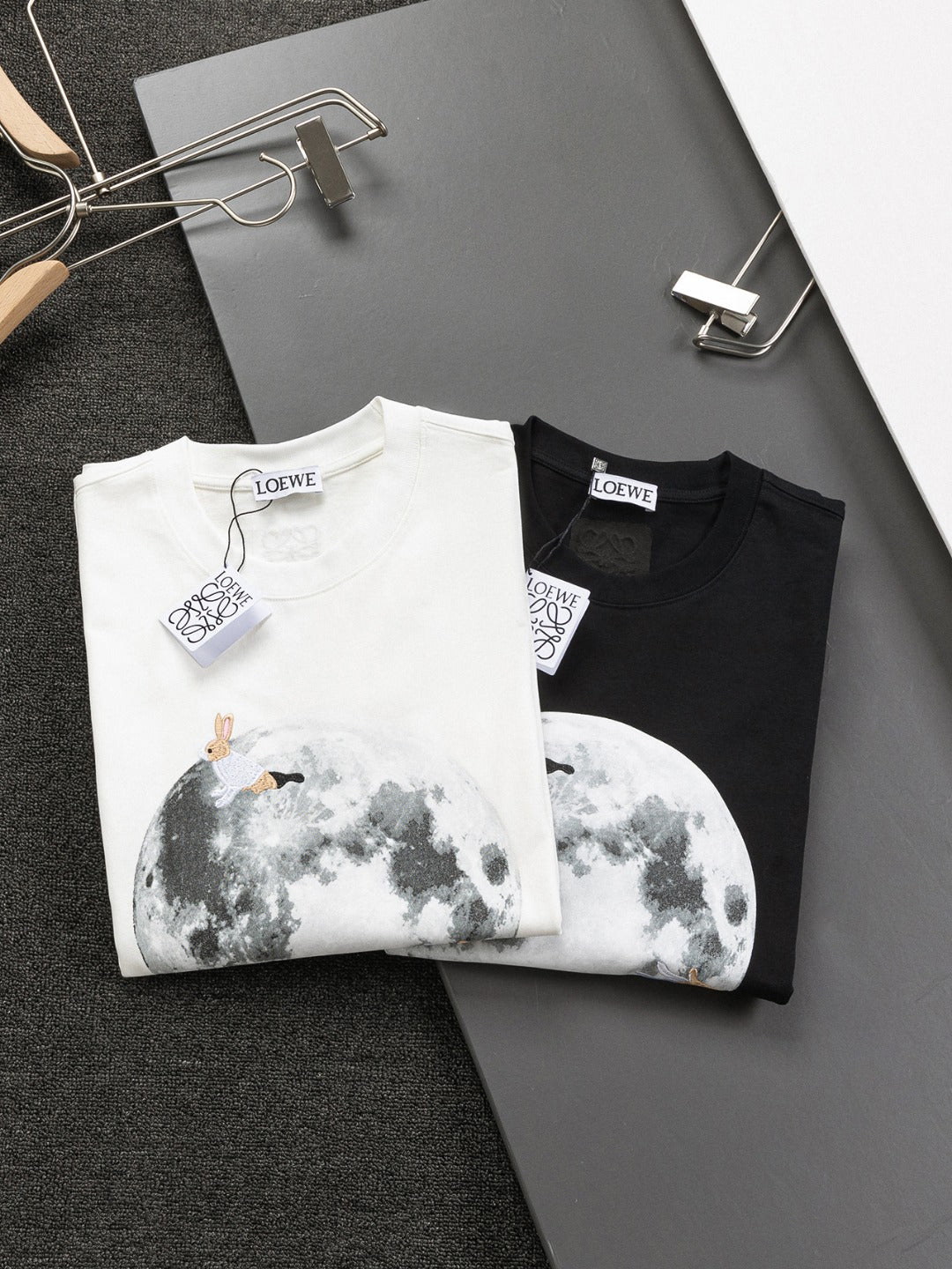 Unisex Embroidered Round-Neck T-Shirt – SunaFujita Collaboration