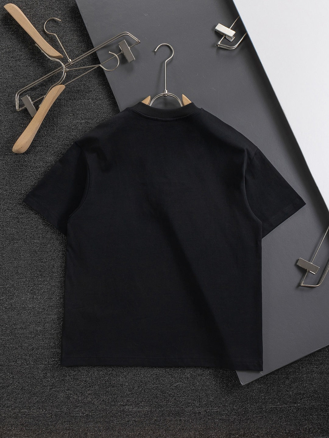 Unisex Feather Print Round-Neck T-Shirt