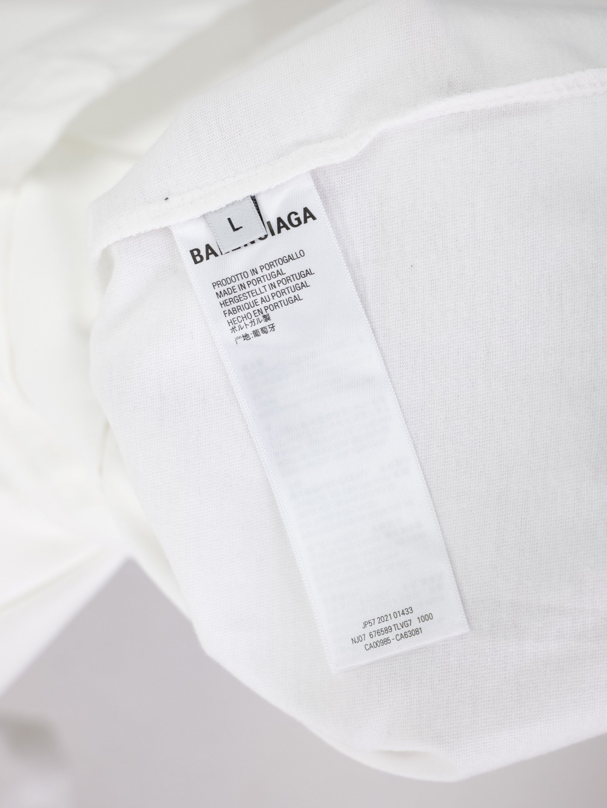 Unisex “PARIS” Logo Print T-Shirt – Premium Cotton