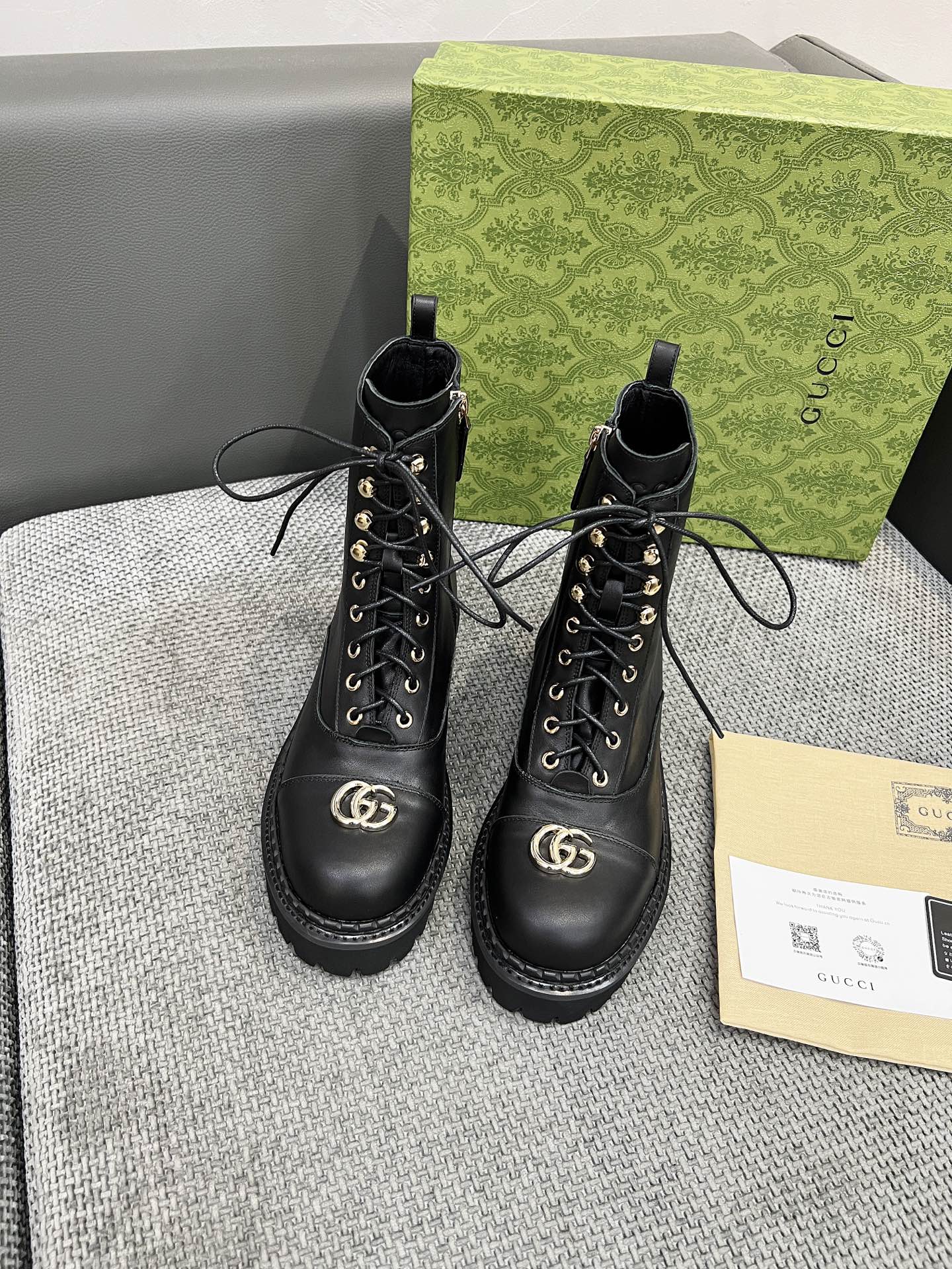 Versatile Lace-Up Leather Martin Boots (2025 Edition)