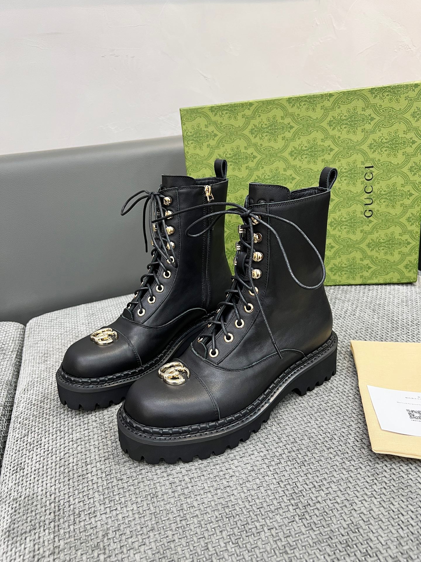 Versatile Lace-Up Leather Martin Boots (2025 Edition)