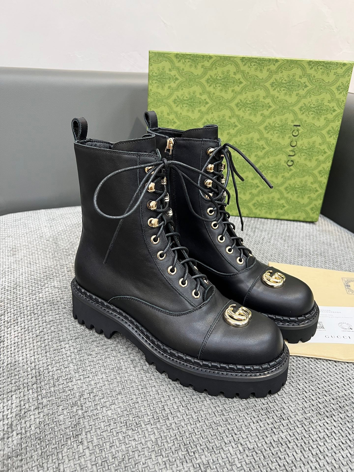 Versatile Lace-Up Leather Martin Boots (2025 Edition)