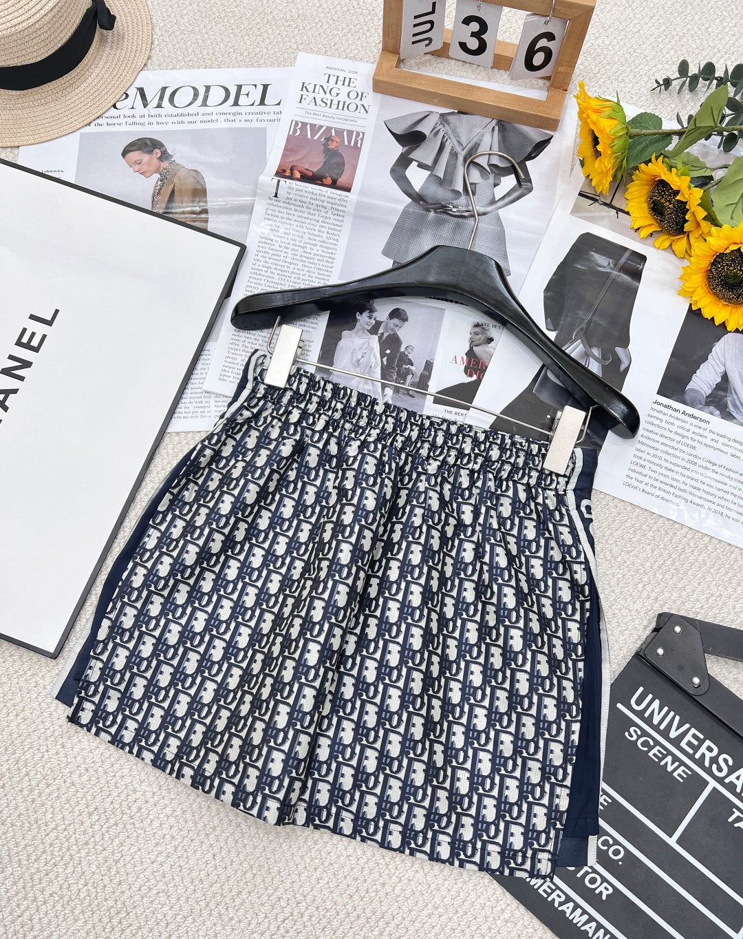 D Chic & Timeless Logo Jacquard Skirt