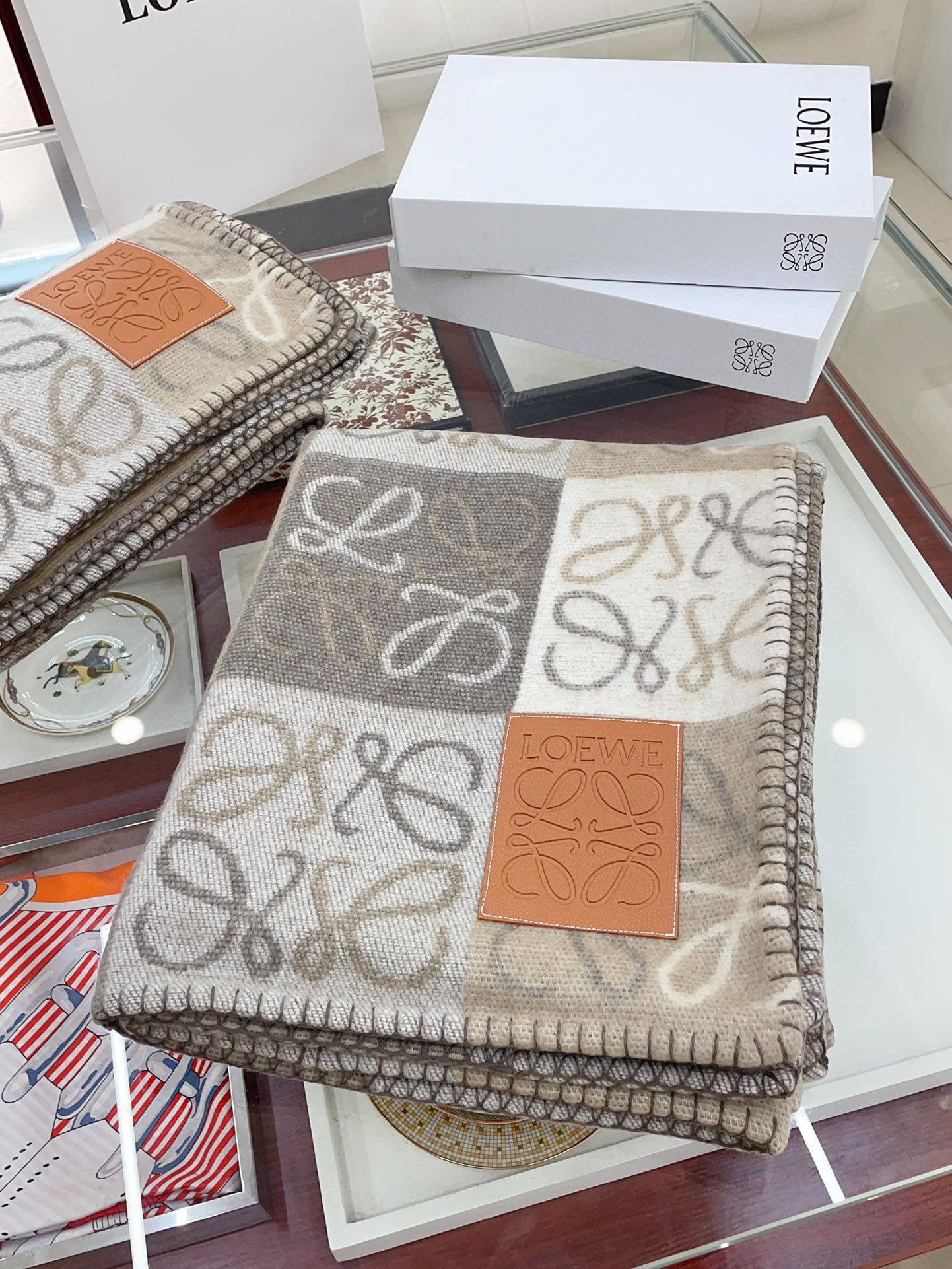 Premium Checkboard Cashmere Wool Blanket (Original Edition)