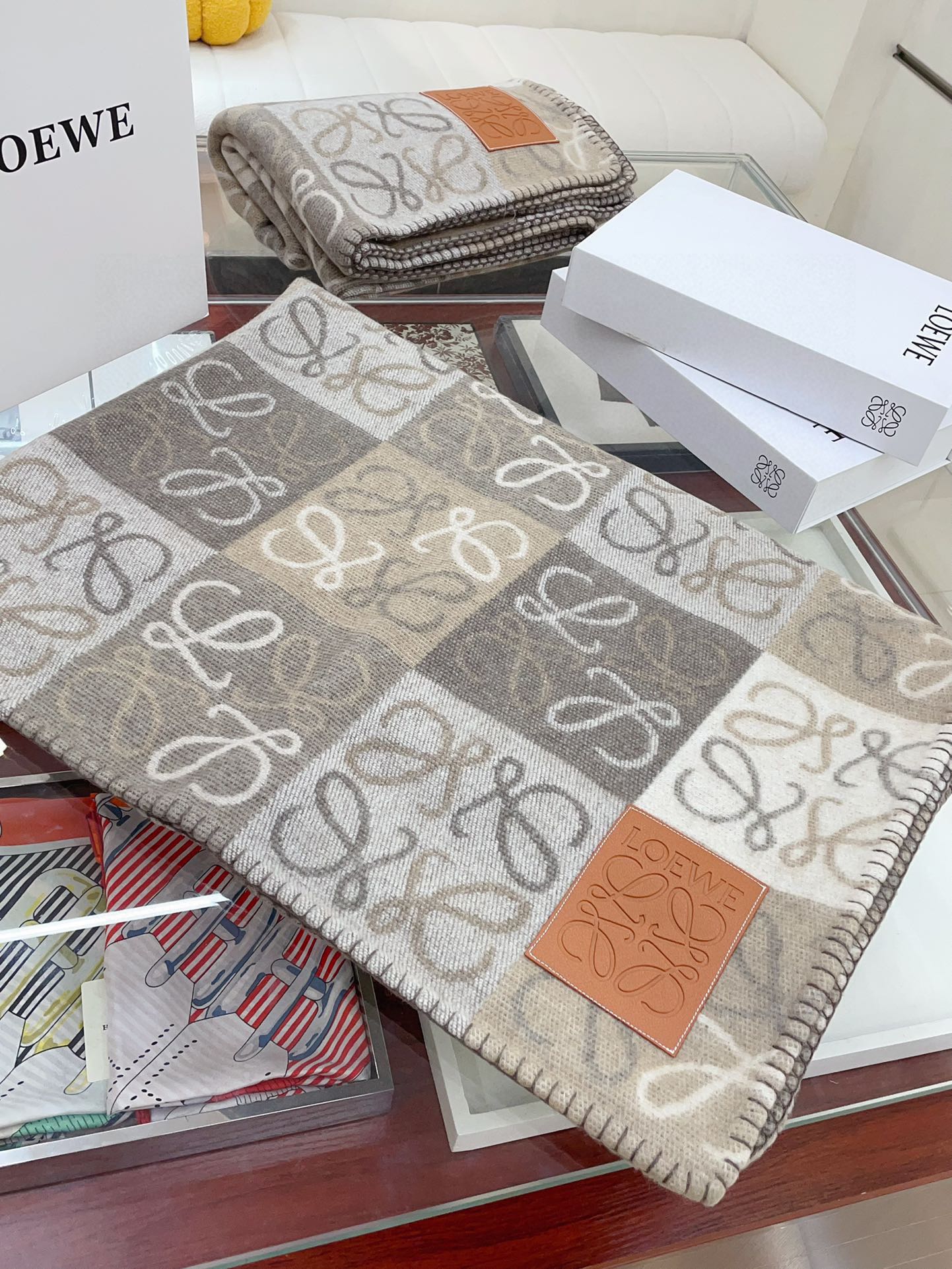 Premium Checkboard Cashmere Wool Blanket (Original Edition)