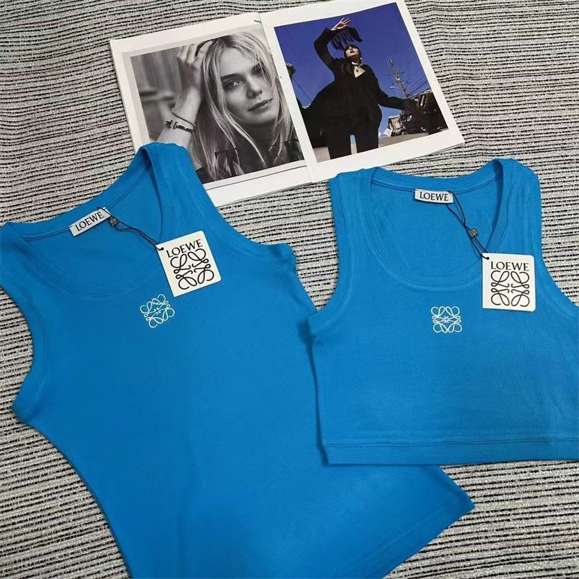 Slim Fit Ribbed Knit Tank Top – Summer 2025 Collection