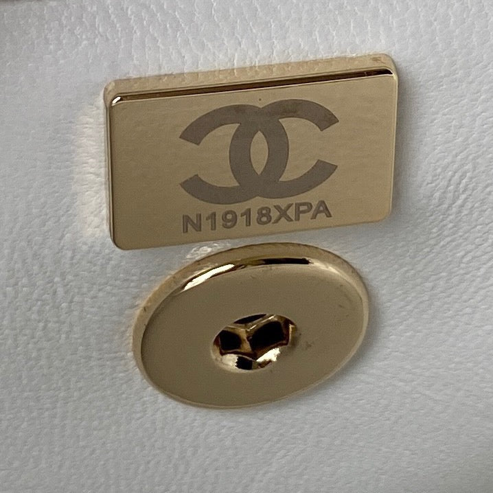 Mini Top Handle Flap Bag (𝑐𝑜𝑐𝑜 ℎ𝑎𝑛𝑑𝑙𝑒)