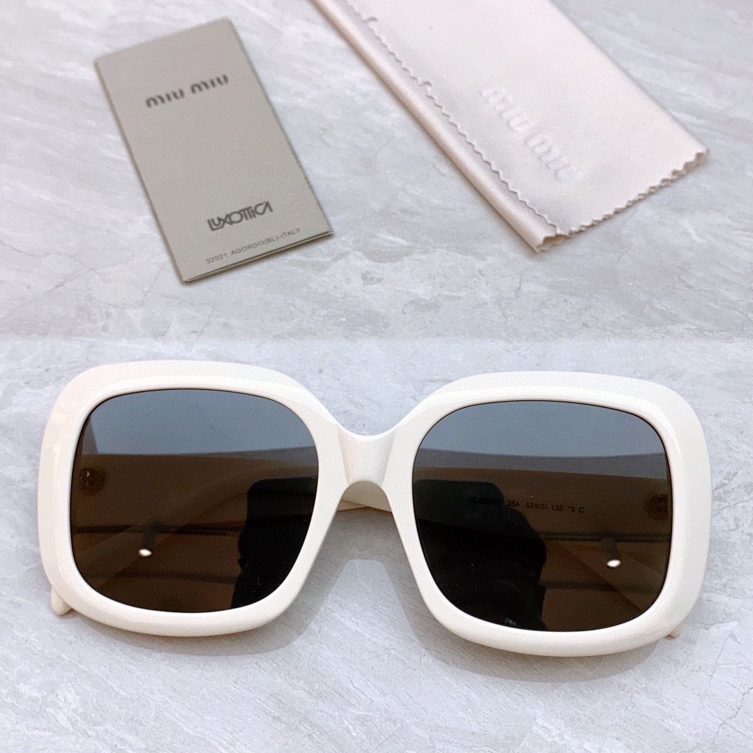CLN TRIOMPHE XL 01 Sunglasses: Where Style Meets Sophistication