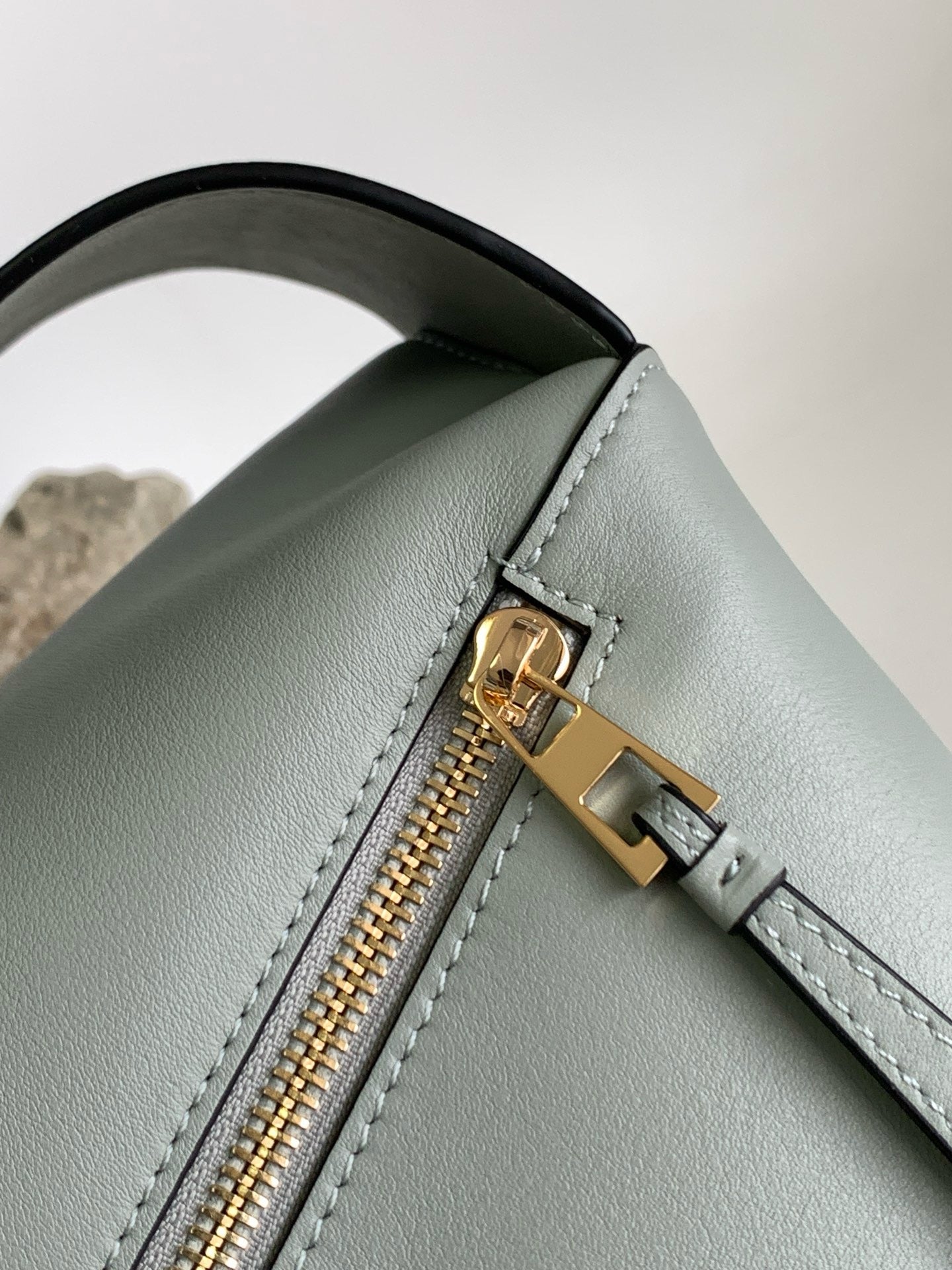 Premium Geometric Soft Leather Shoulder Bag – DSX