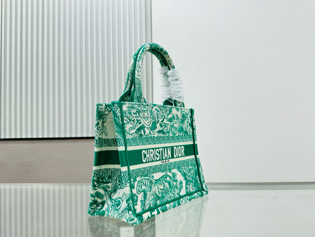 D Book Tote
