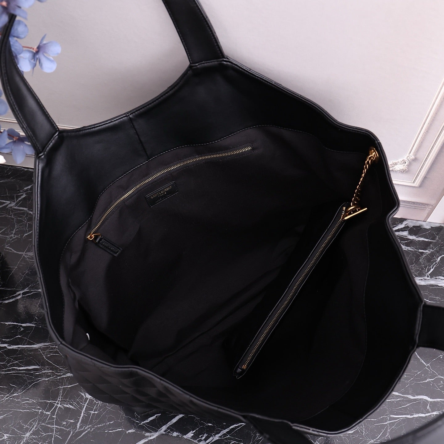 Quilted Oversized Tote Bag – Style 8019