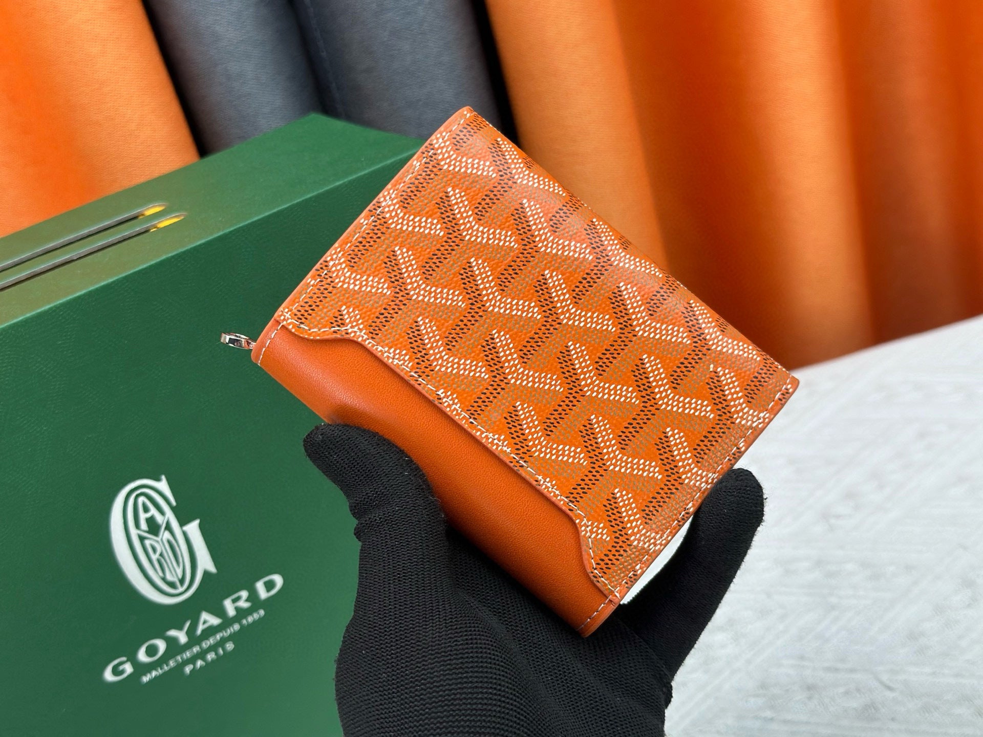 Classic Tri-Fold Wallet & Card Holder