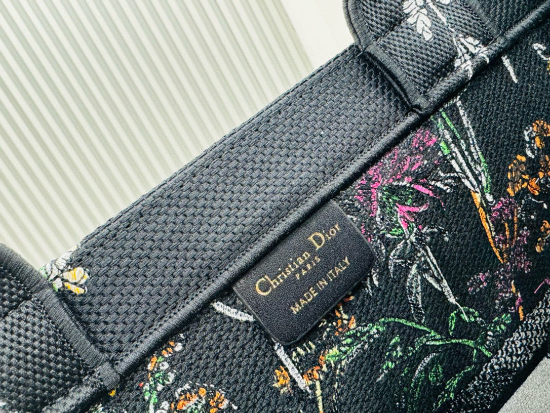 D Book Tote (BLACK floral)