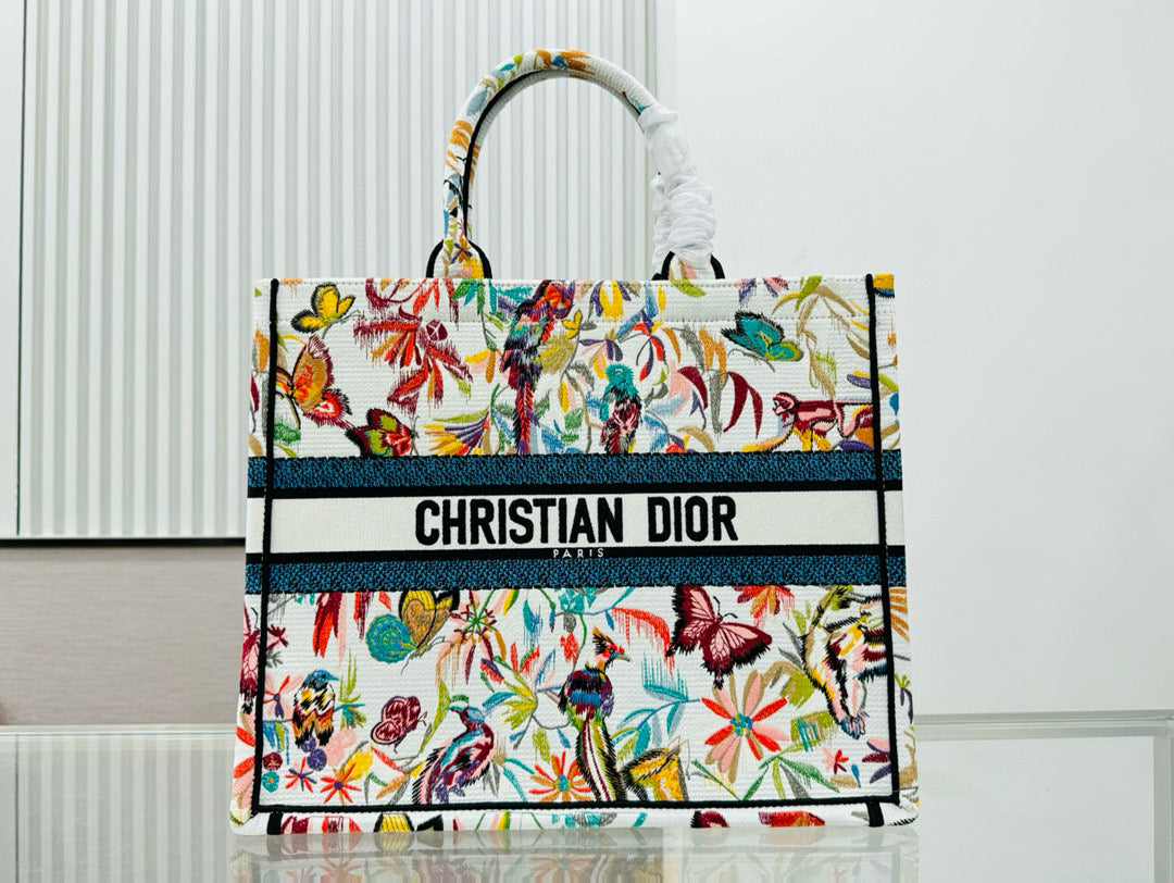 D Book Tote