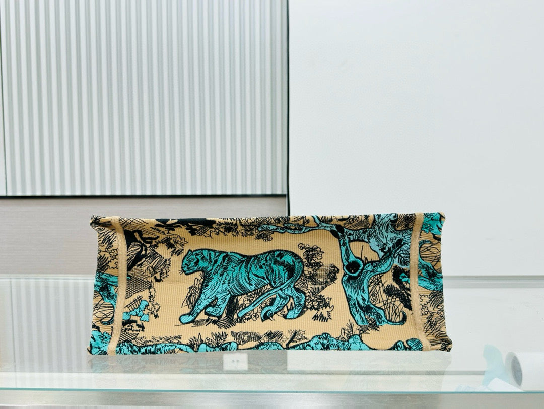 D Book Tote