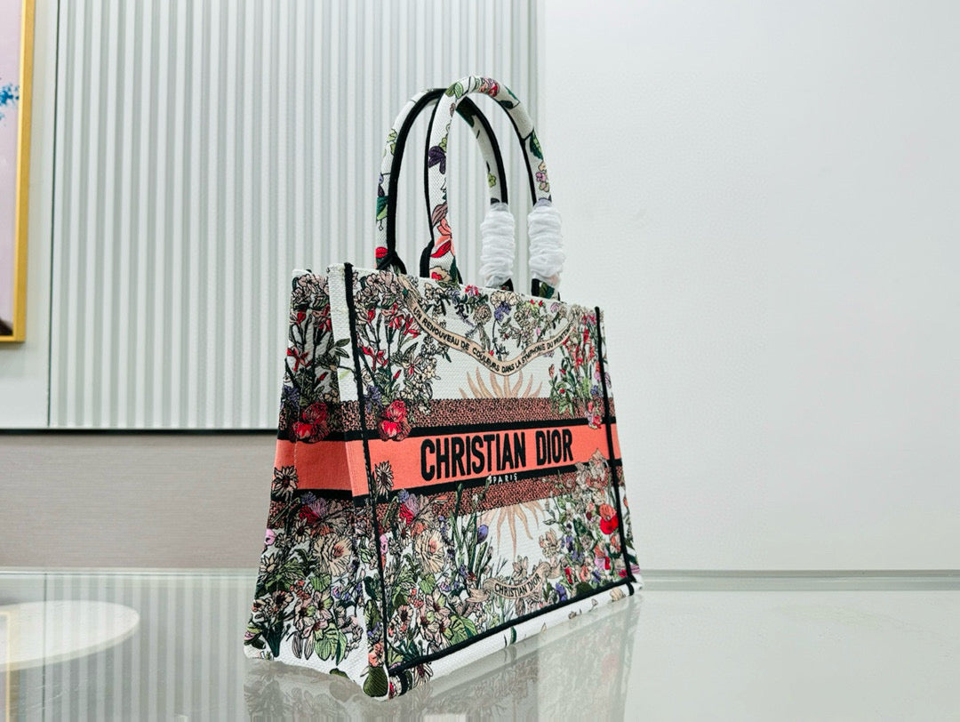 D Book Tote