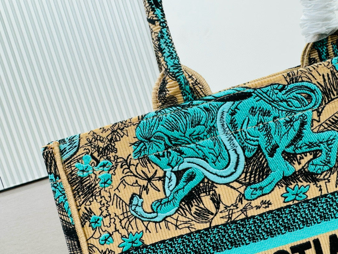 D Book Tote
