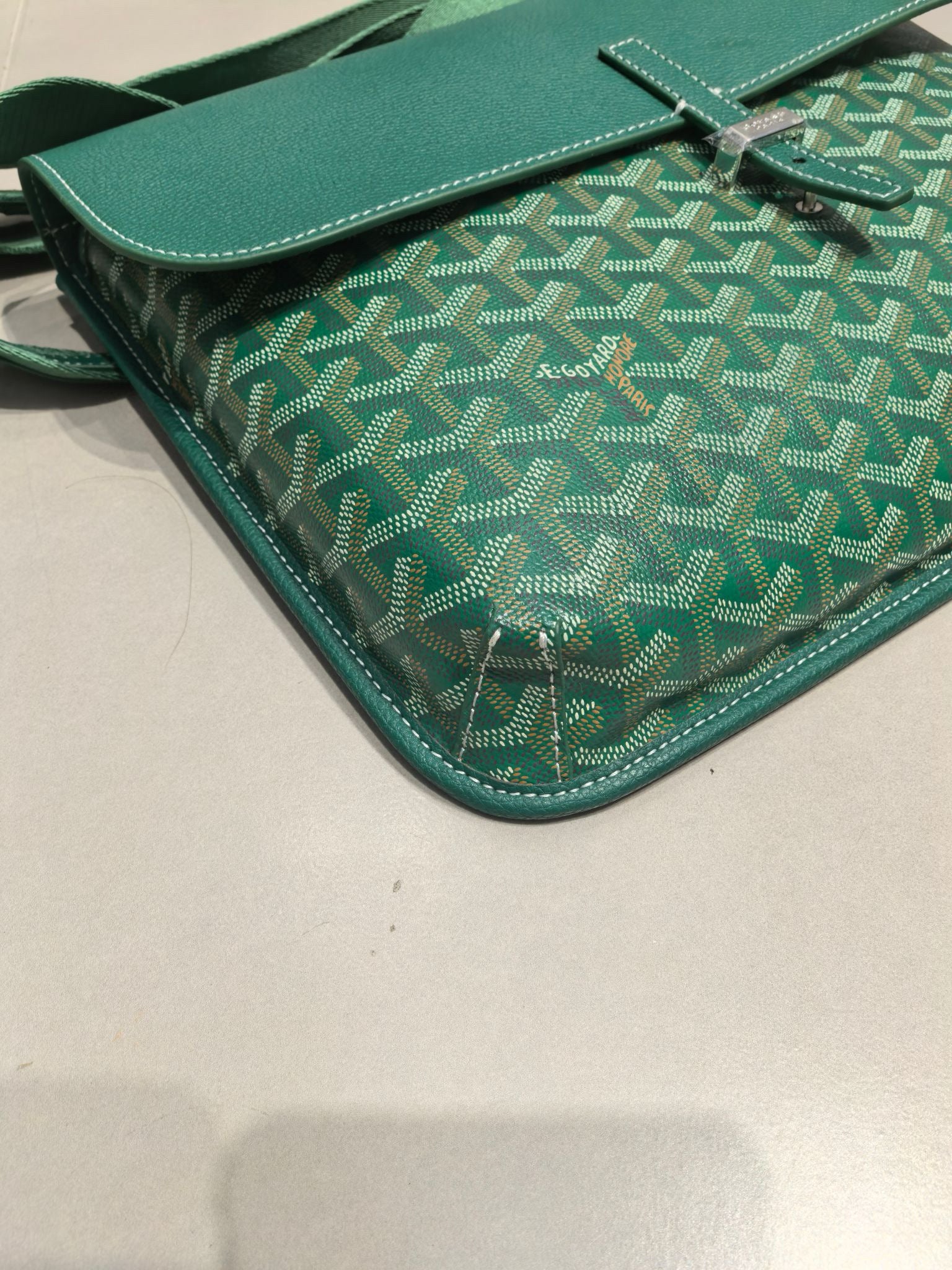 GOY Coursier Crossbody Messenger Bag