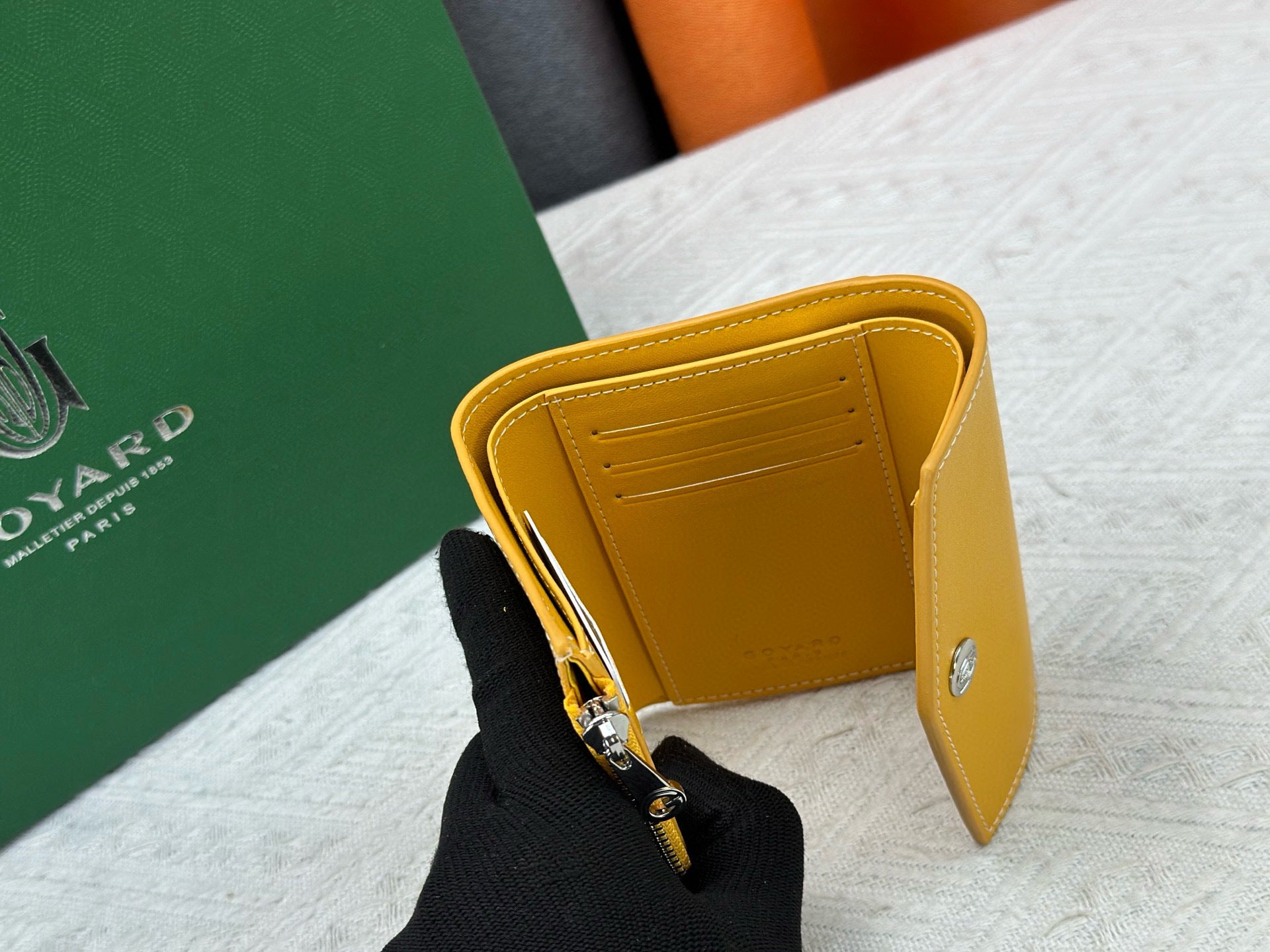 Classic Tri-Fold Wallet & Card Holder