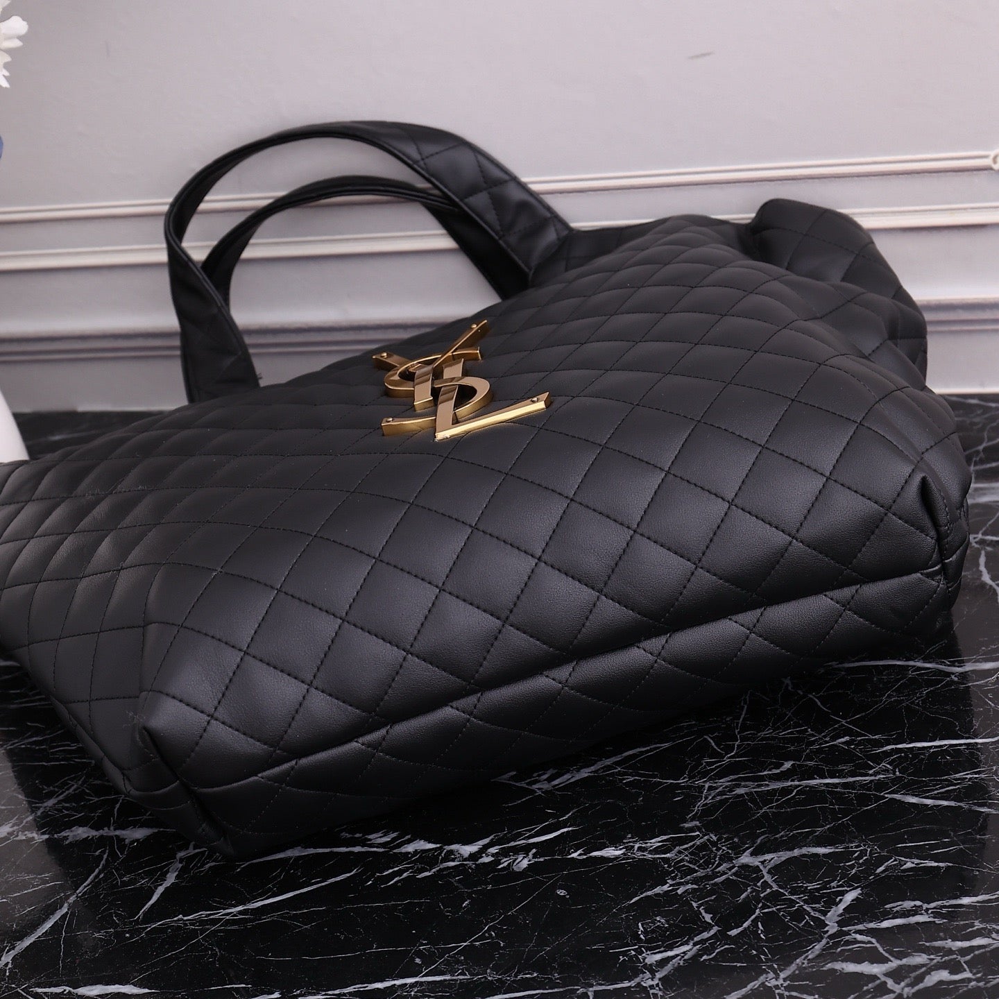 Quilted Oversized Tote Bag – Style 8019