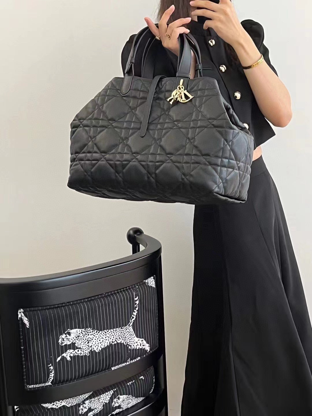 D Travel in Style with the Toujours Bag