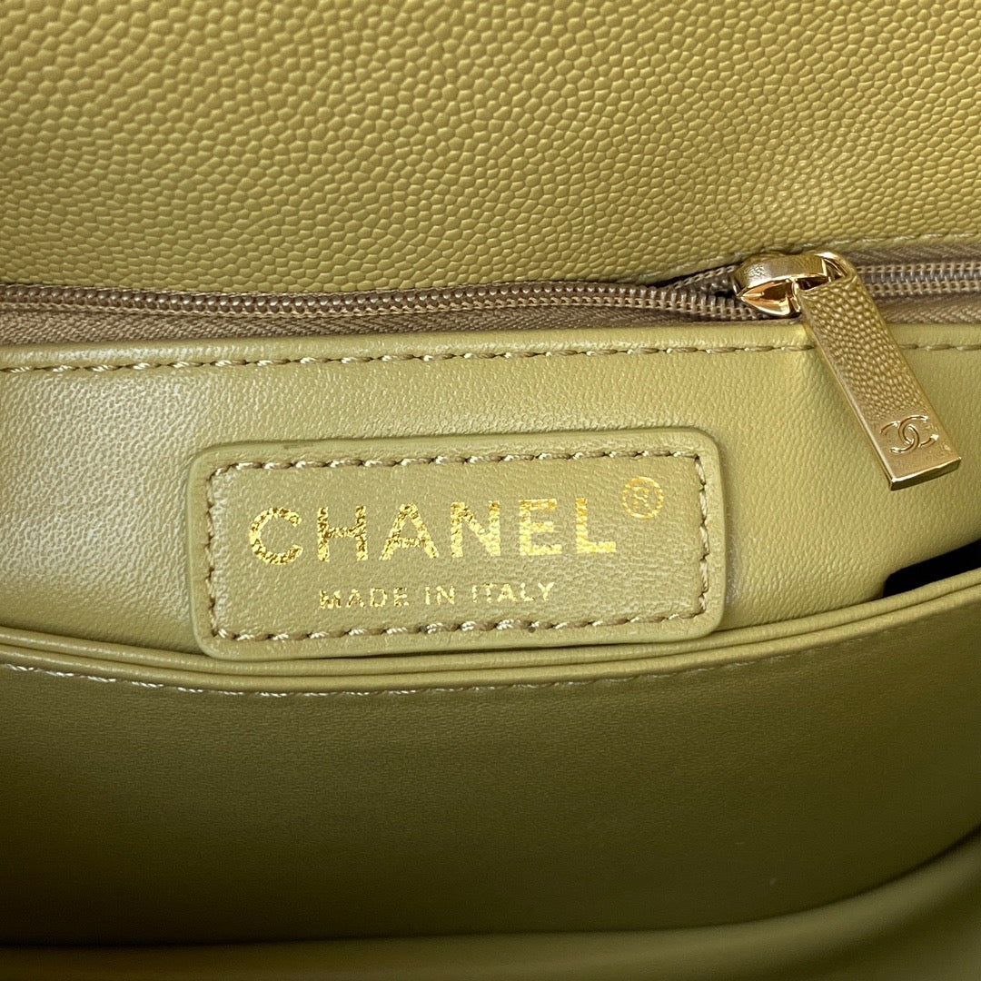 Mini Top Handle Flap Bag (𝑐𝑜𝑐𝑜 ℎ𝑎𝑛𝑑𝑙𝑒)