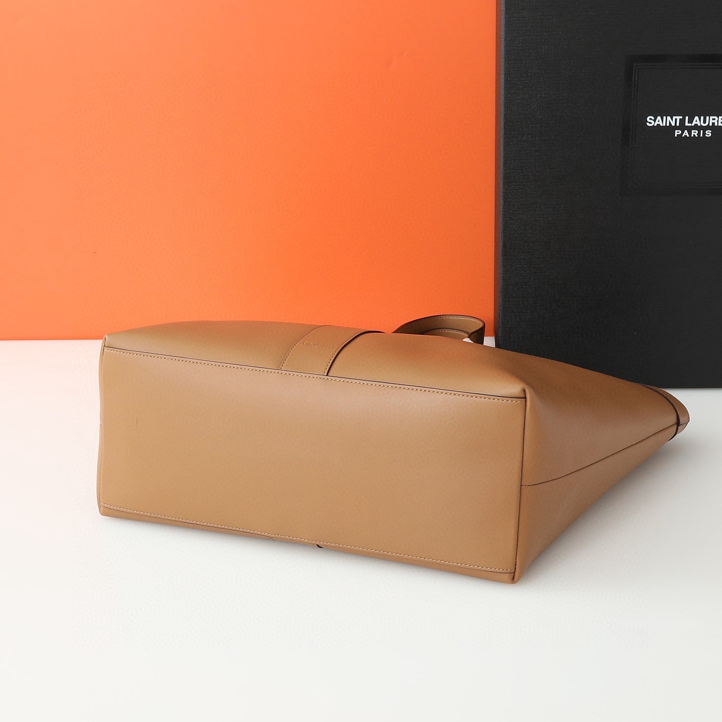 Y Elegant Soft Leather Suede-Lined Tote Bag