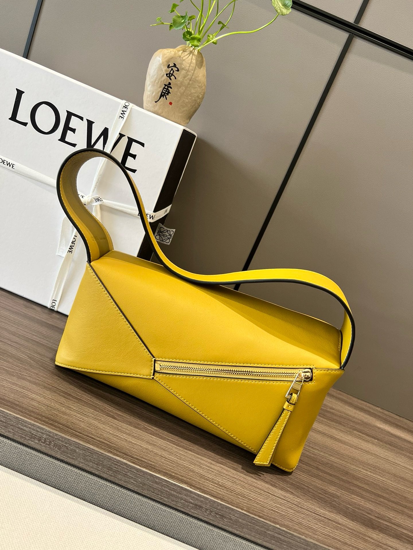 Premium Geometric Soft Leather Shoulder Bag – DSX