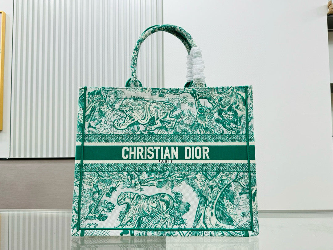 D Book Tote