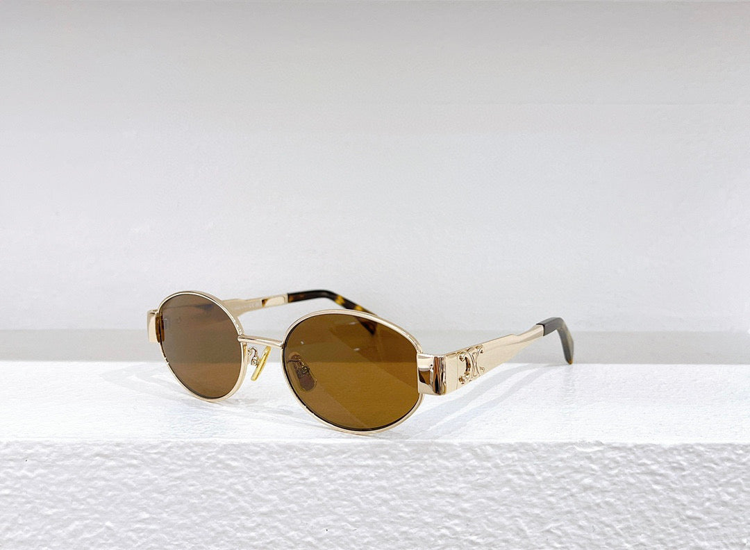 Stylish Sunglasses – Model CL40235U 🕶️