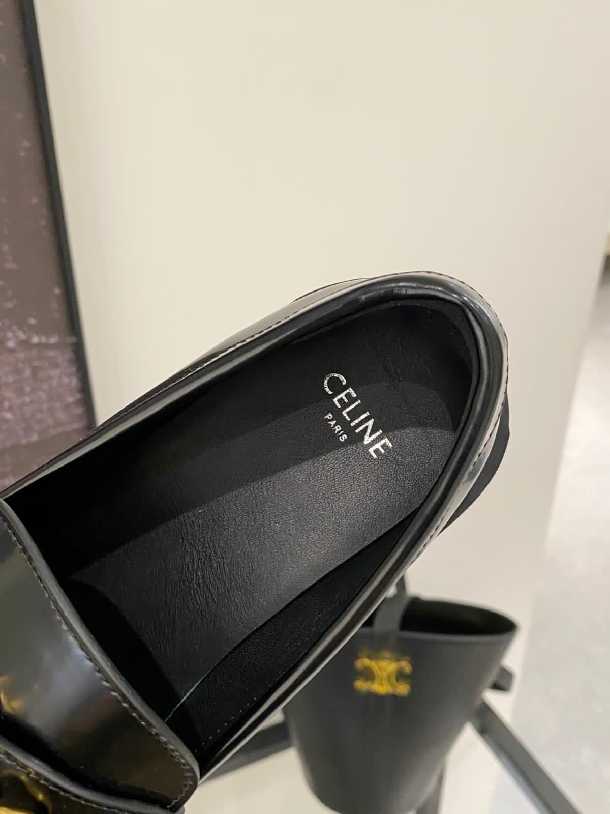 Elegant Thick-Soled Tassel Loafers