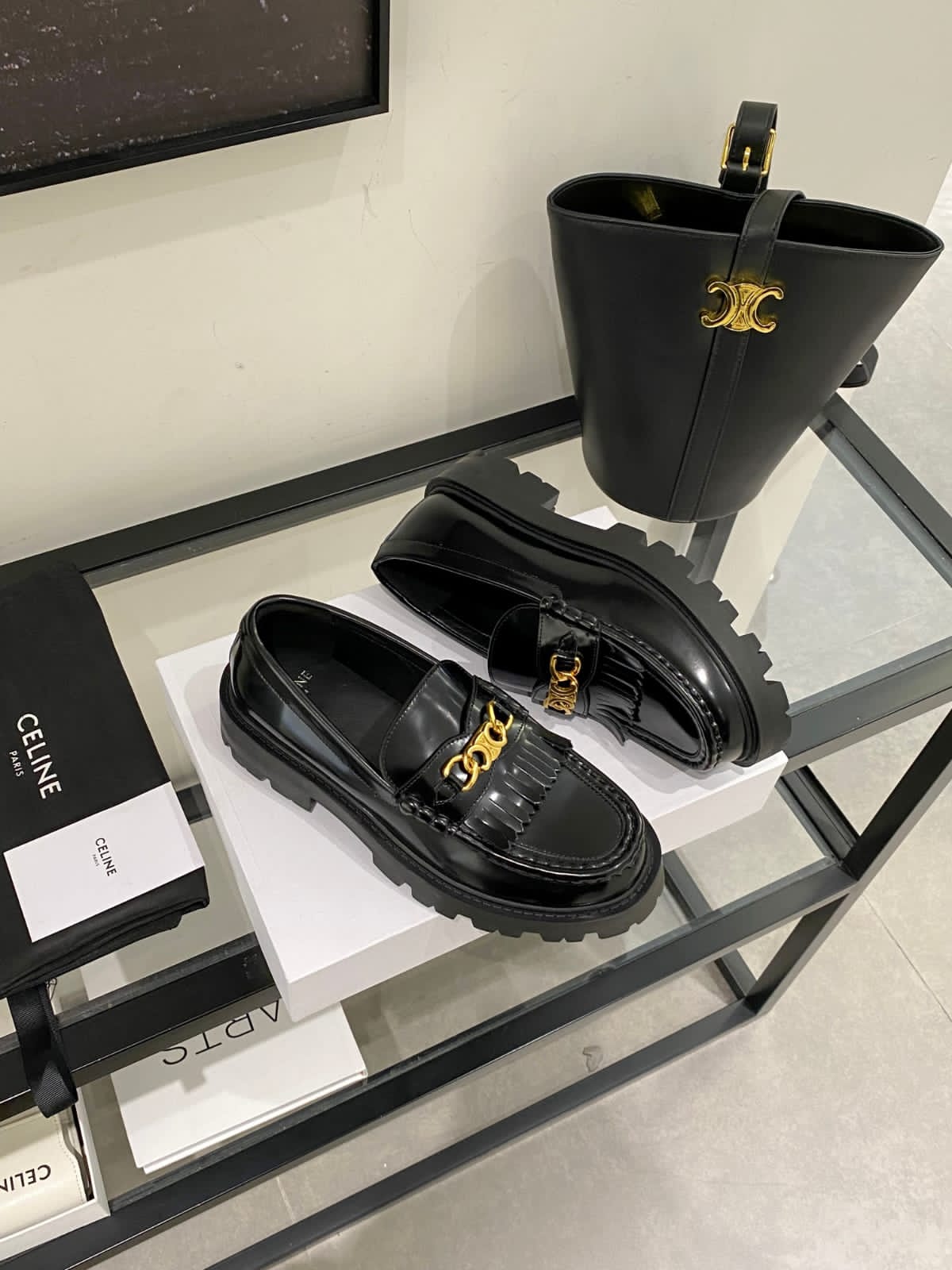 Elegant Thick-Soled Tassel Loafers