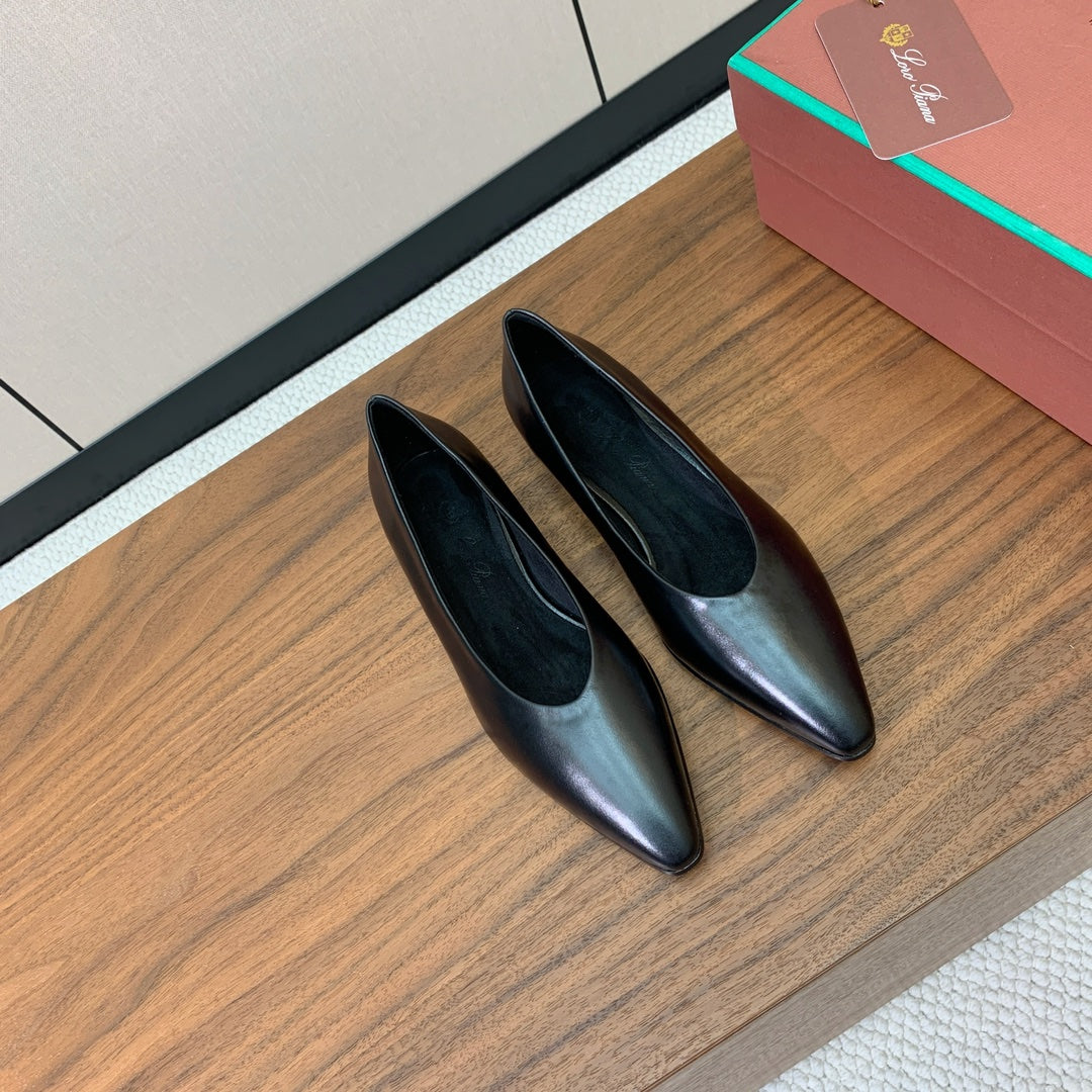 LP Elegant Minimalist Leather Flats