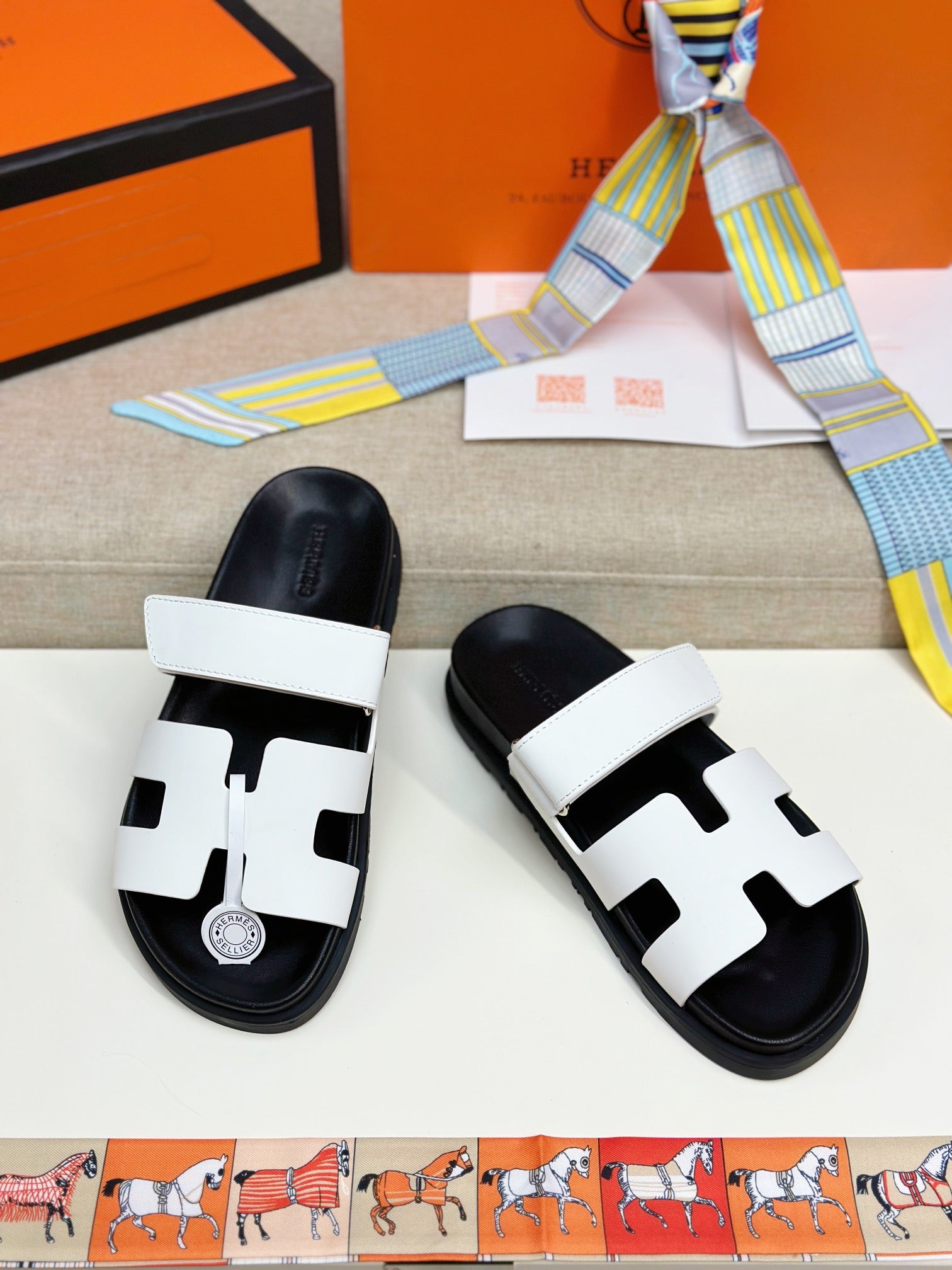 Unisex Luxury Summer Slide Sandals (Premium quality )
